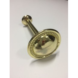 Wandmontierter Gardinenhalter aus Messing – elegant und robust