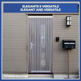 Maßgefertigtes Fliegengitter aus Aluminium mit Kettenantrieb – Italienisch