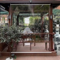 Transparente, regendichte PVC-Abrollmarkise